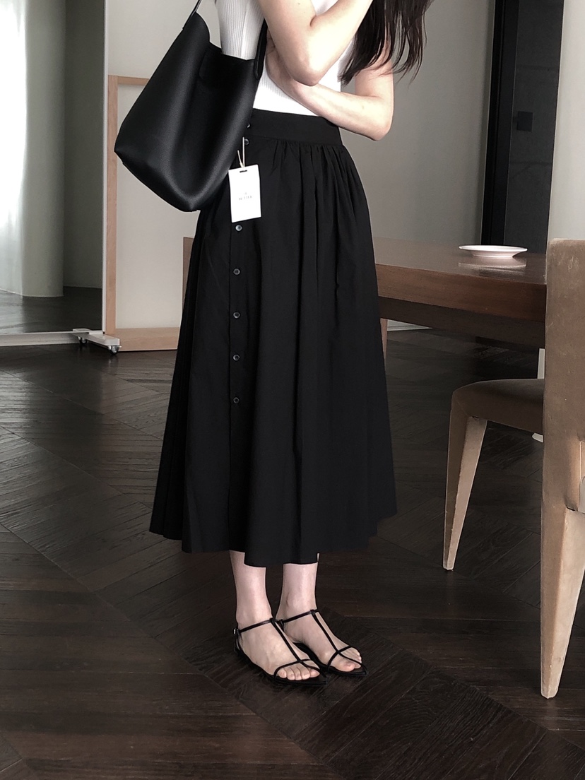LE BUTTER東大門直郵女士新品25春夏熱賣半身裙中短裙紐扣LE BUTTER半身裙/中短裙