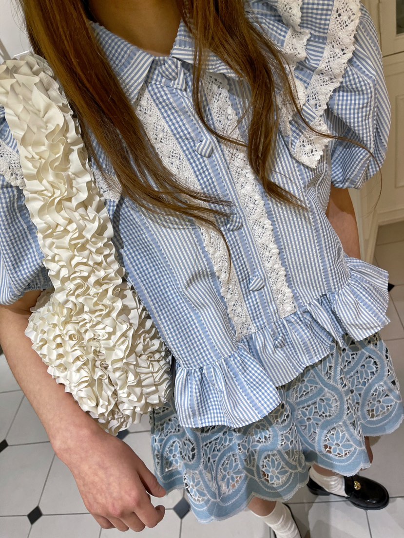 BOUTIQUE-L韓國代購女裝新款熱賣人氣時尚休閑推薦襯衫蕾絲衫BOUTIQUE-L襯衫/蕾絲衫