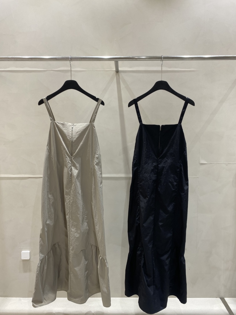 LUMEN-P韓國直郵女裝新品真品時尚熱賣職業25春夏推薦連衣裙LUMEN-P連衣裙
