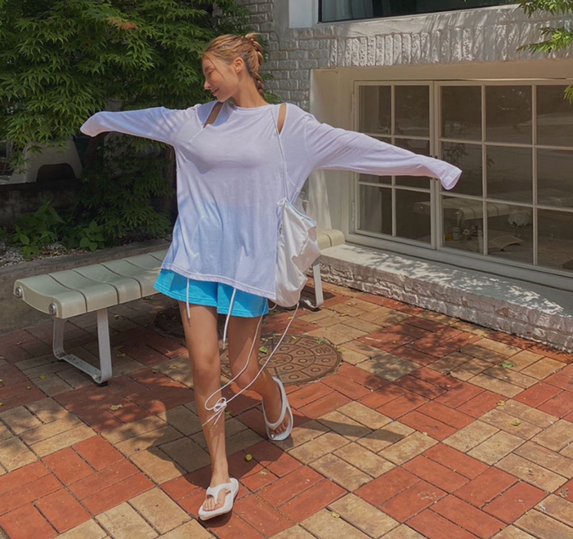 LUMEN-P韓國代購女裝新款時尚熱賣職業25春夏人氣休閑長袖T恤LUMEN-P長袖T恤