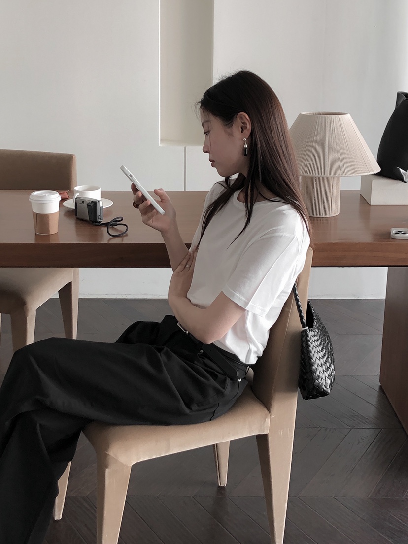 LE BUTTER韓國直郵女裝新款職業25春夏推薦人氣真品T恤天絲LE BUTTERT恤