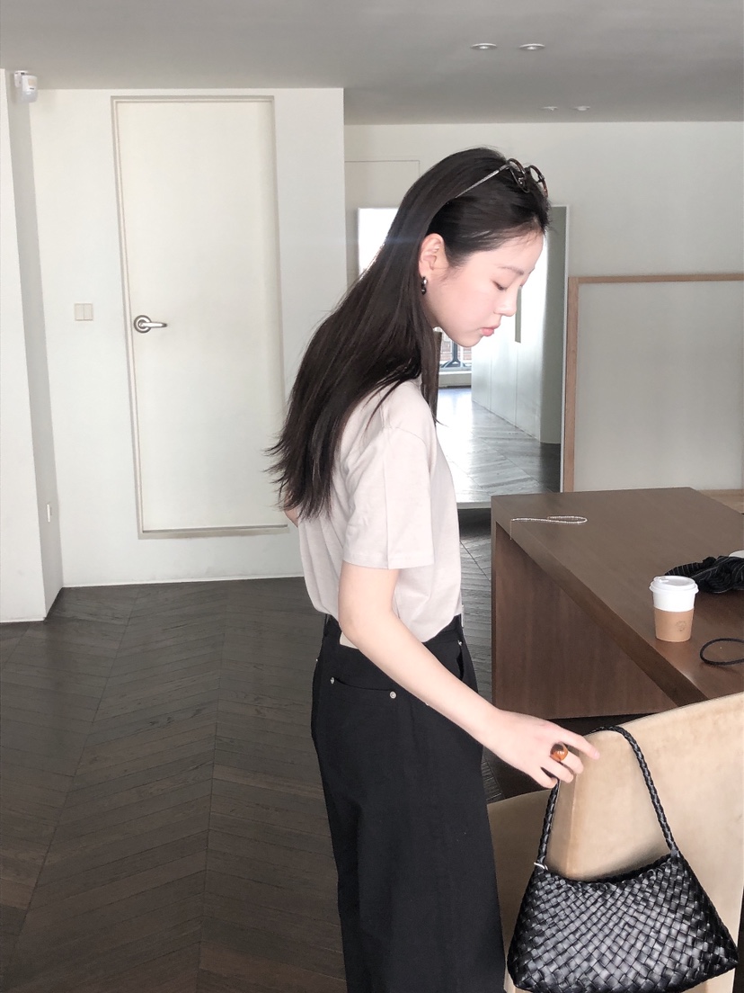 LE BUTTER韓國直郵女裝新款職業25春夏推薦人氣真品T恤天絲LE BUTTERT恤