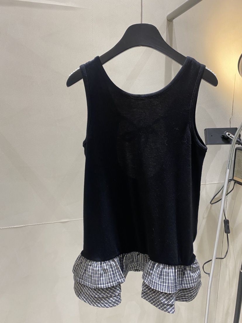LUMEN-P東大門直郵女裝新品真品休閑推薦時尚熱賣吊帶背心LUMEN-P吊帶/背心圖色2
