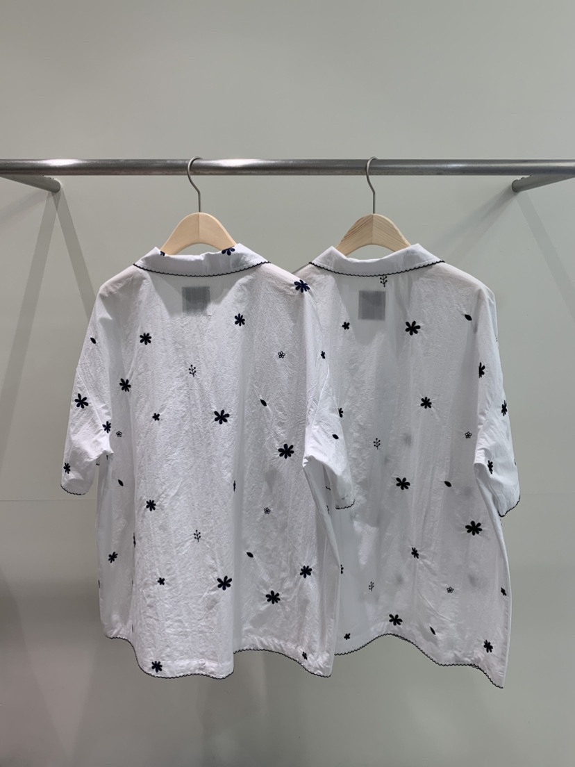 ZITTEN韓國代購女裝新品真品熱賣人氣時尚職業25春夏襯衫蕾絲衫ZITTEN襯衫/蕾絲衫