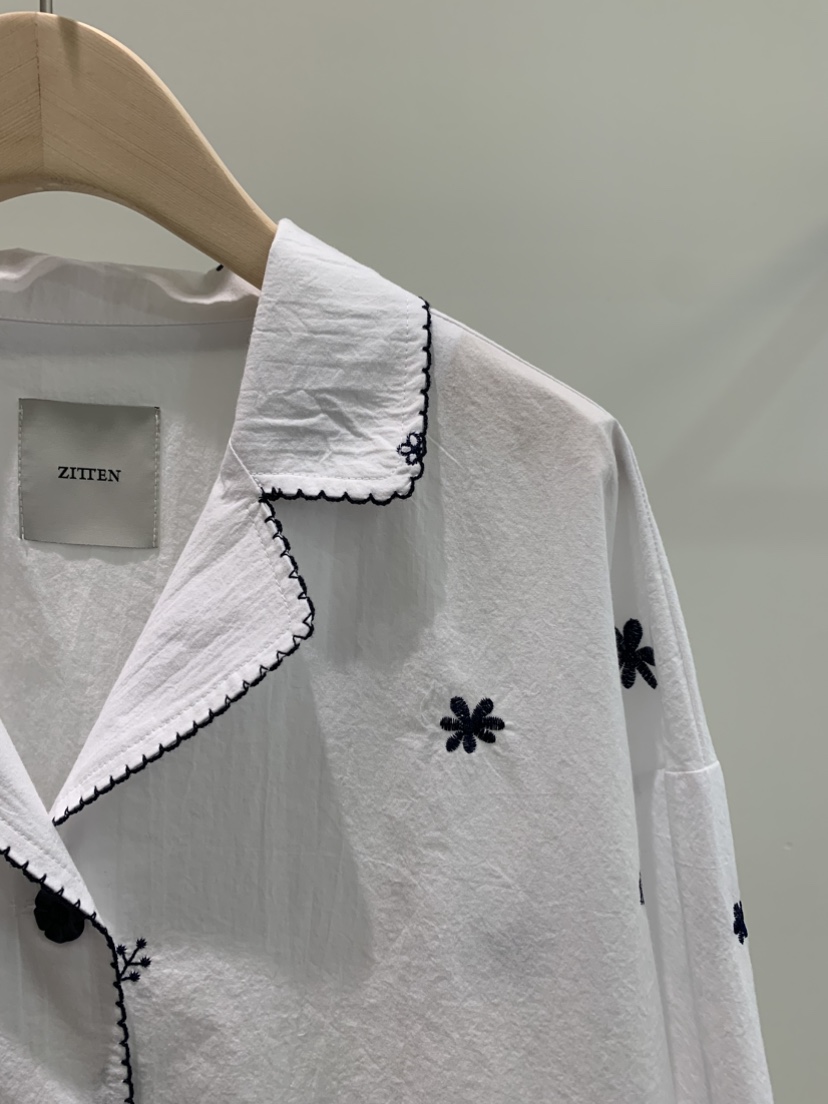 ZITTEN韓國代購女裝新品真品熱賣人氣時尚職業25春夏襯衫蕾絲衫ZITTEN襯衫/蕾絲衫