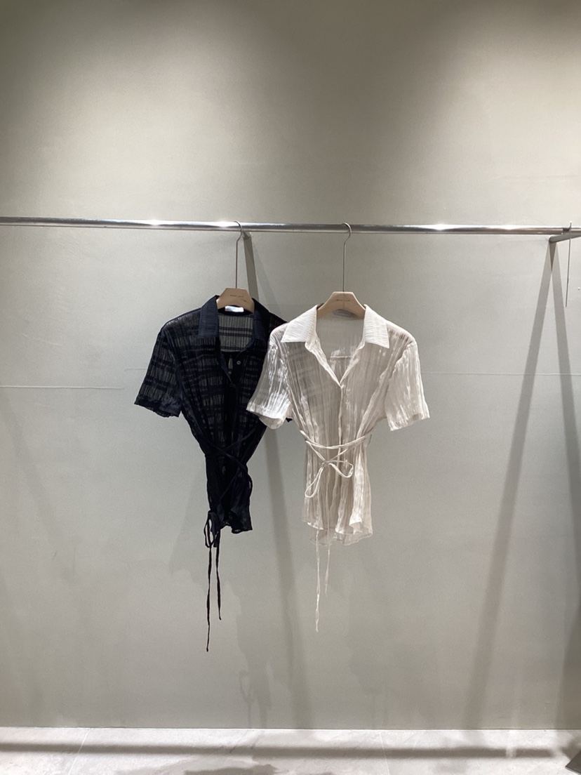 NEAR LEAP-P東大門直郵女士新品真品職業熱賣時尚襯衫蕾絲衫NEAR LEAP襯衫/蕾絲衫