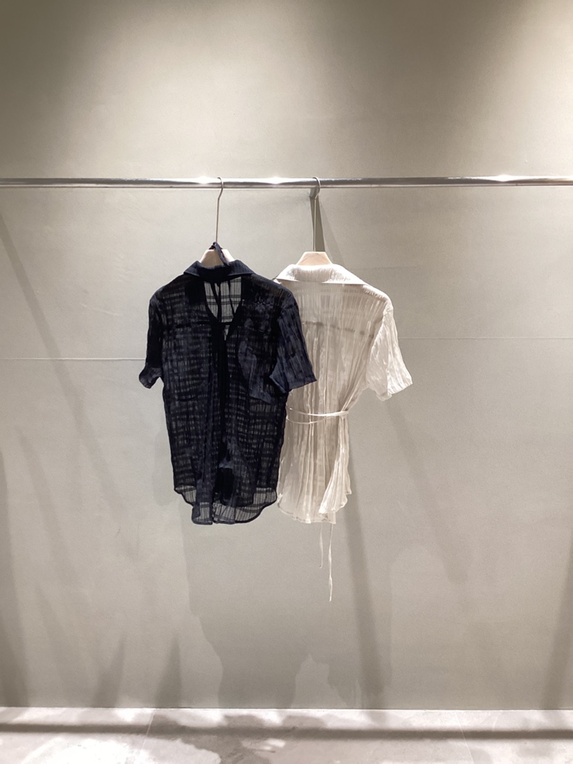 NEAR LEAP-P東大門直郵女士新品真品職業熱賣時尚襯衫蕾絲衫NEAR LEAP襯衫/蕾絲衫