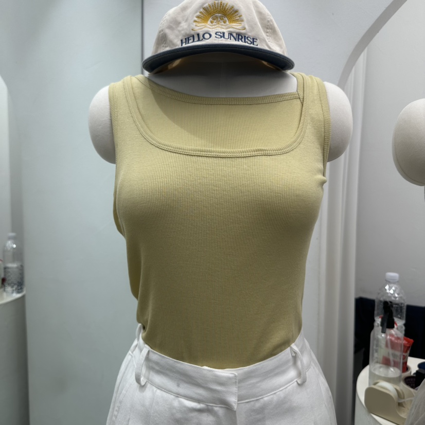 GOLDEN MARKET東大門實拍女裝新款人氣休閑25春夏吊帶背心GOLDEN MARKET吊帶/背心圖色2