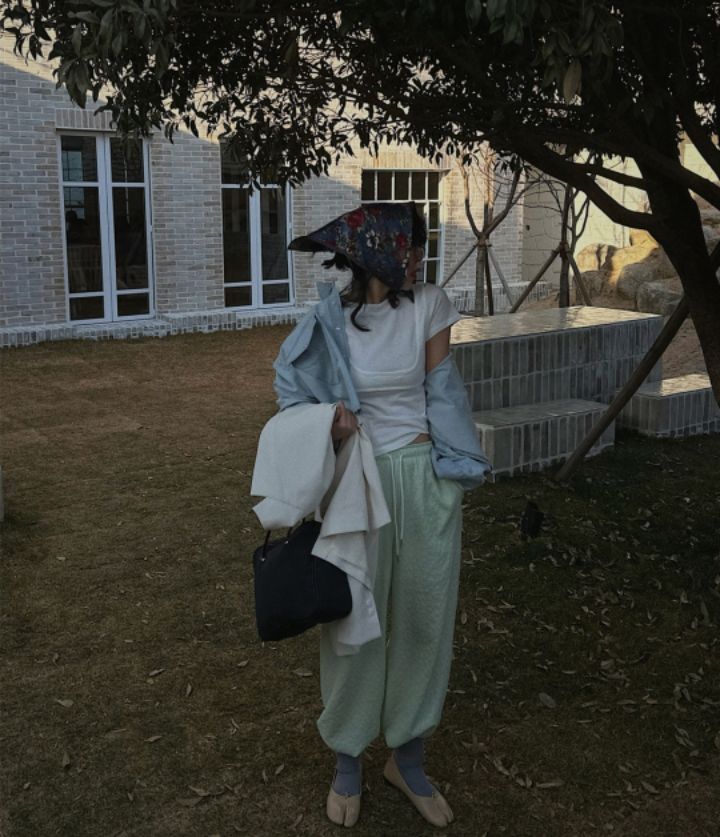 LIVE FOREVER韓國代購女裝新品職業熱賣時尚休閑推薦真品T恤LIVE FOR_EVERT恤