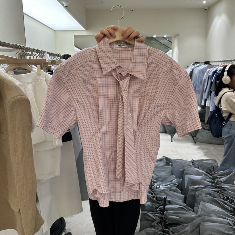 TOMGIRL直郵韓國代購㊣女裝新品時尚襯衫蕾絲衫含領帶蝴蝶結FEBRUARY 11襯衫/蕾絲衫圖色1