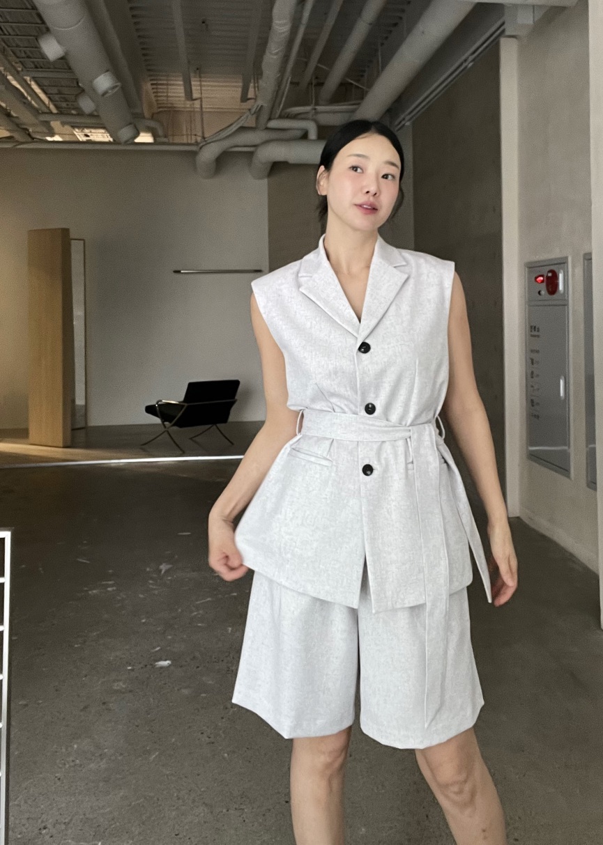 VERNI韓國㊣直郵東大門代購女裝新款休閑推薦25春夏馬甲含腰帶VERNI馬甲