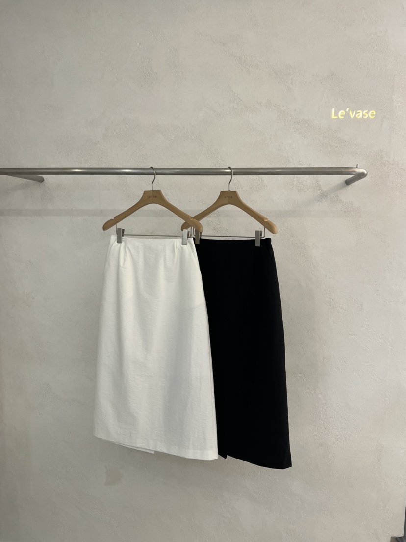 LE VASE韓國㊣直郵東大門代購女裝新品25春夏熱賣推薦長裙LE VASE長裙