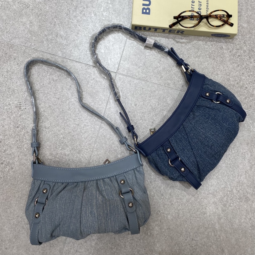 POSH BLUE直郵韓國代購㊣女裝新品人氣時尚休閑手拿包腋下包POSH BLUE手拿包/腋下包