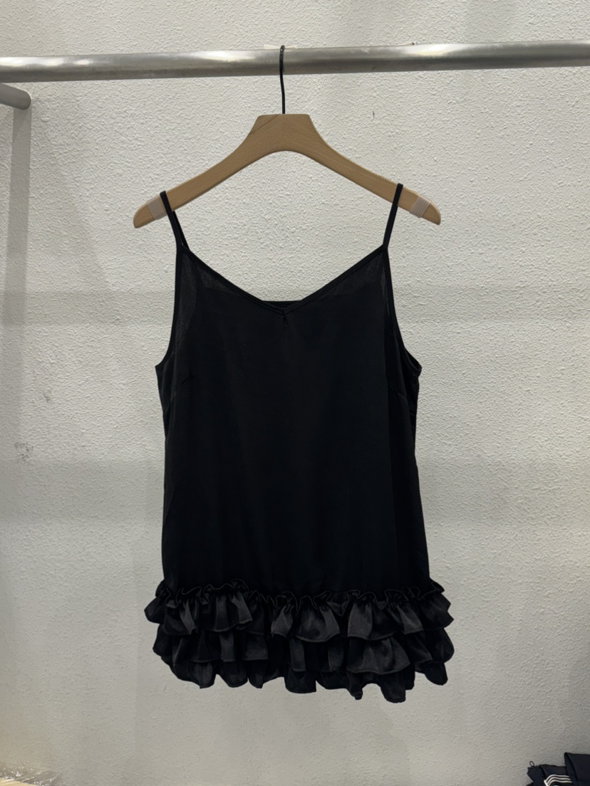 BLACK RIBBON-A直郵韓國代購㊣女裝新款25春夏推薦吊帶背心BLACK RIBBON-A吊帶/背心圖色2