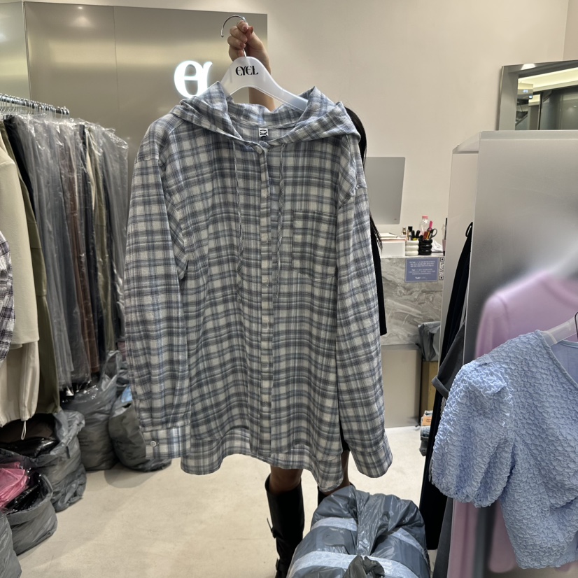 EYEL韓國直郵㊣東大門實拍女裝新款熱賣襯衫蕾絲衫格紋連帽EYEL襯衫/蕾絲衫圖色2
