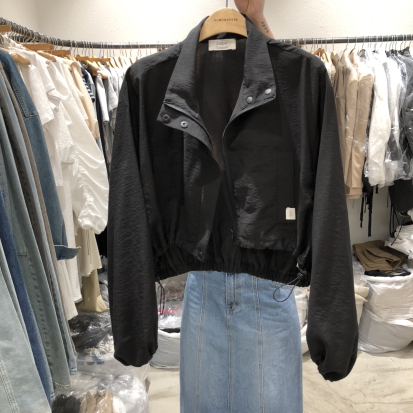 ALMOND PEPE韓國直郵㊣東大門實拍女裝新品熱賣休閑推薦夾克ALMOND PEPE夾克圖色2