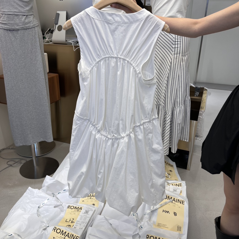 ROMAINE韓國㊣直郵東大門代購女裝新款休閑時尚熱賣推薦連衣裙ROMAINE連衣裙
