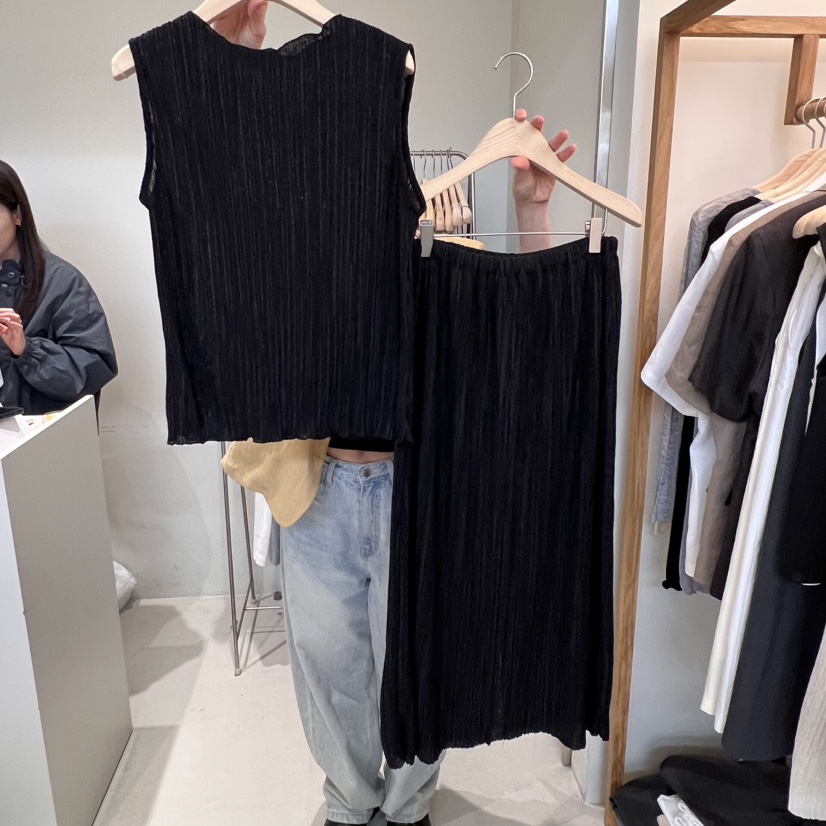OUTRENE韓國直郵㊣東大門實拍女裝新品人氣時尚熱賣套裝套裝OUTRENE套裝圖色2