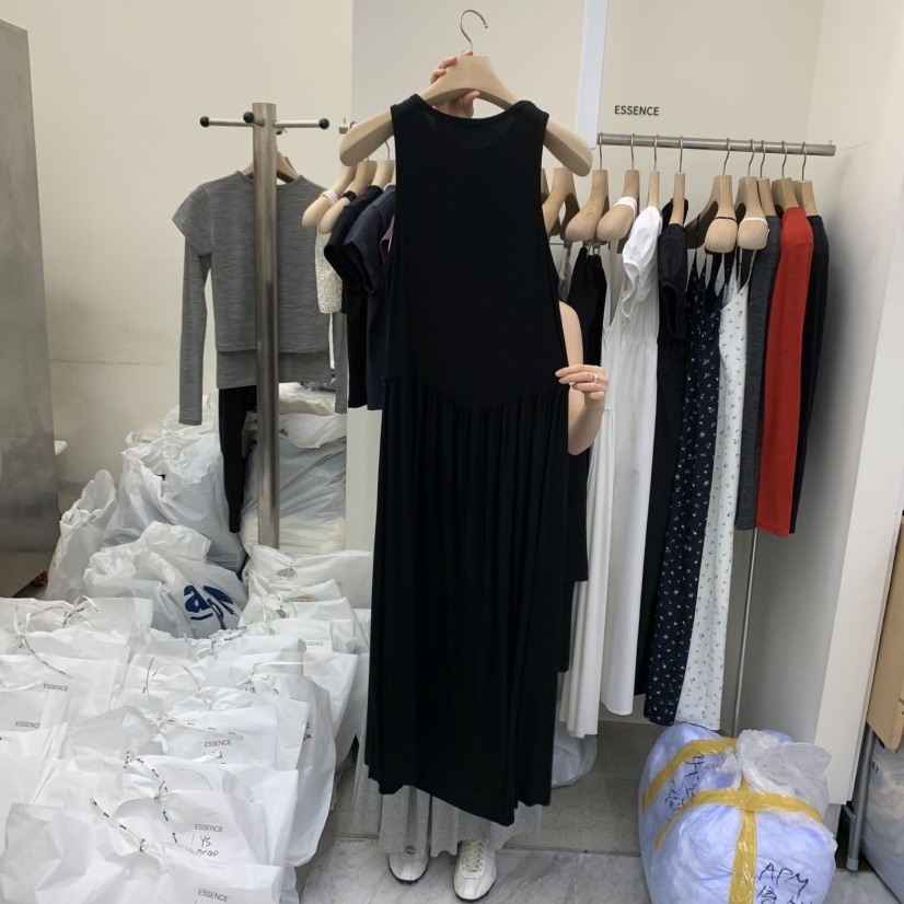 ESSENCE韓國㊣直郵東大門代購女裝新款人氣休閑連衣裙超長褶皺ESSENCE連衣裙