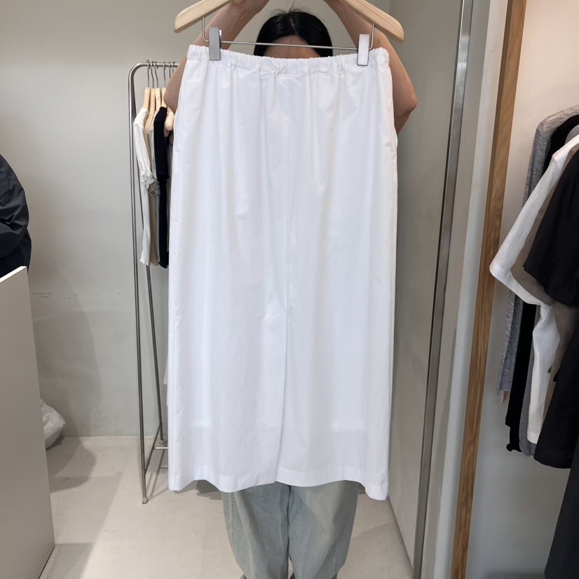 OUTRENE韓國直郵㊣東大門實拍女裝新品人氣熱賣推薦時尚長裙OUTRENE長裙