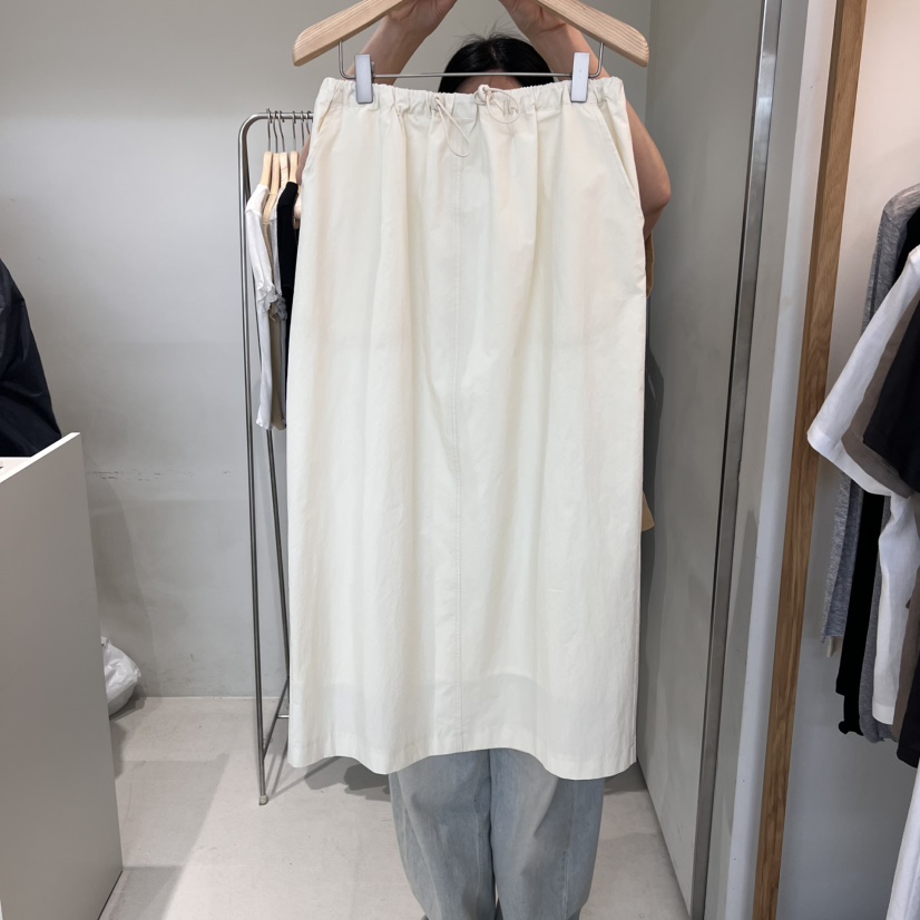 OUTRENE韓國直郵㊣東大門實拍女裝新品人氣熱賣推薦時尚長裙OUTRENE長裙圖色2