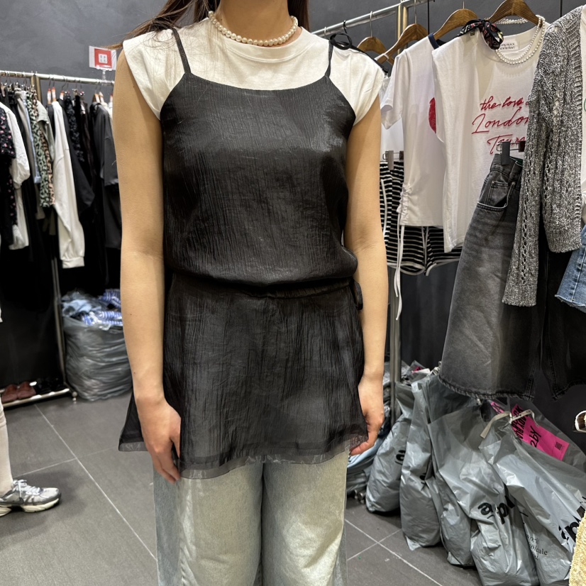 LADYBLACK韓國直郵㊣女裝新品25春夏休閑推薦吊帶背心不含內搭LADYBLACK吊帶/背心圖色2