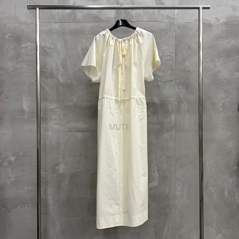 MUTE-P韓國直郵女士新款時尚人氣推薦熱賣25春夏真品連衣裙MUTE連衣裙