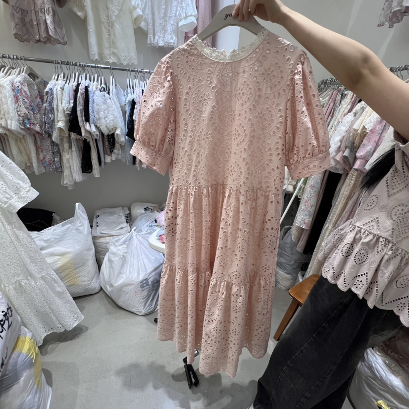 YARD韓國直郵㊣東大門實拍女裝新款休閑人氣連衣裙刺繡長款YARD連衣裙圖色2