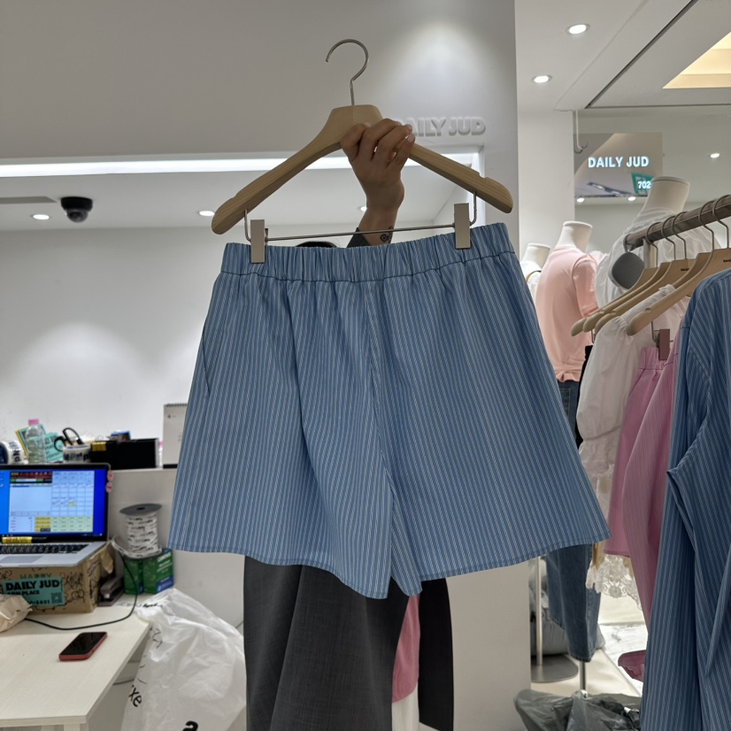 DAILYJUD韓國㊣直郵東大門代購女裝新品推薦時尚熱賣短褲條紋DAILY JUD短褲