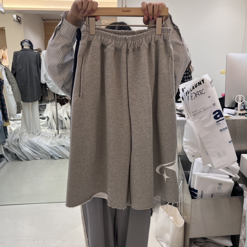 FLAUNT韓國㊣直郵東大門代購女裝新品時尚人氣推薦25春夏短褲FLAUNT短褲圖色2