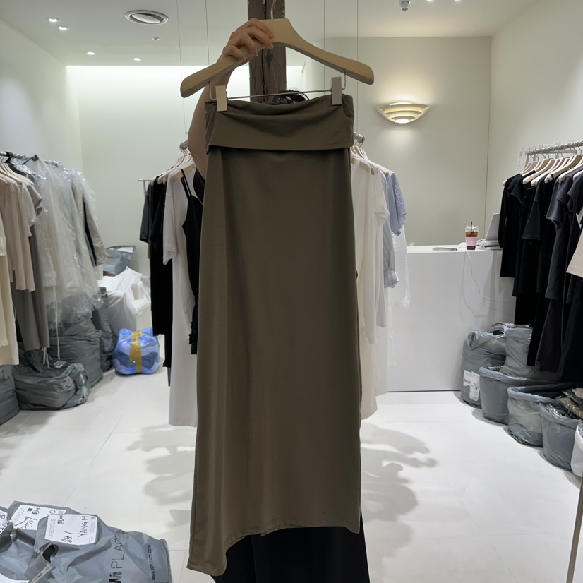 AVECNOUS韓國直郵㊣東大門實拍女裝新品25春夏時尚人氣長裙AVECNOUS長裙圖色2