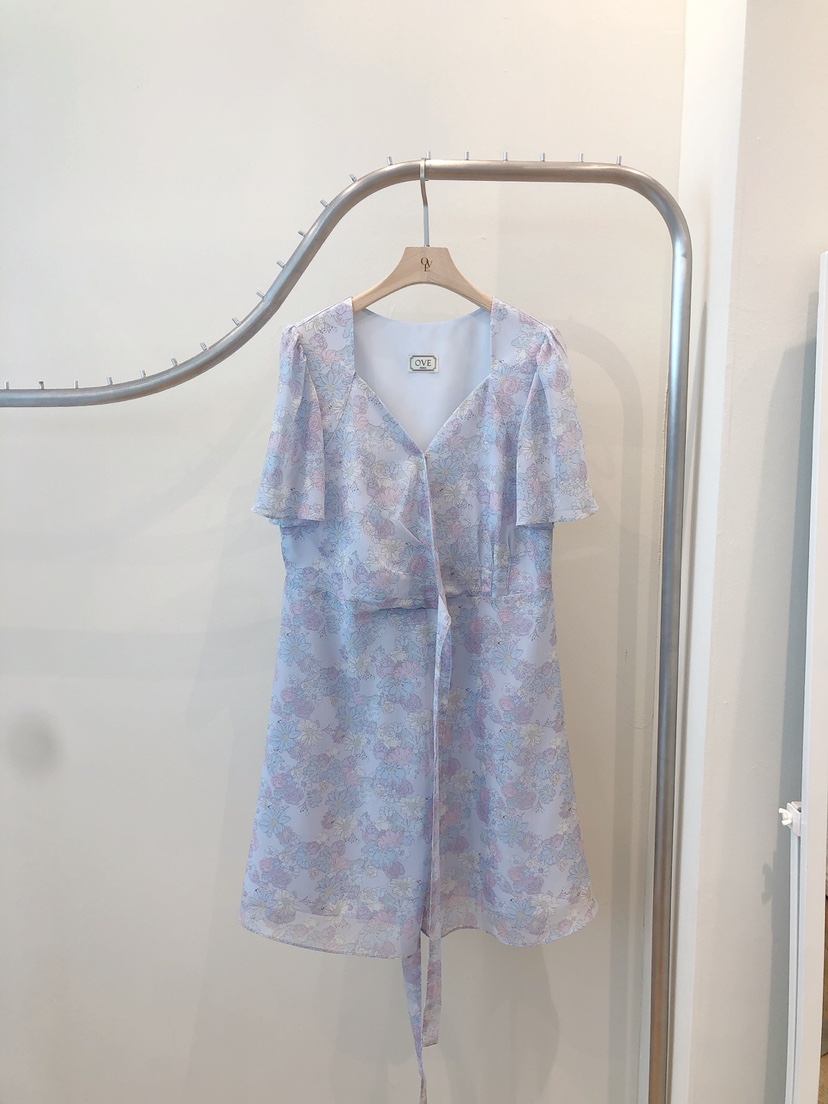 OVE韓國直郵㊣東大門實拍女裝新款休閑人氣熱賣時尚25春夏連衣裙OVE連衣裙