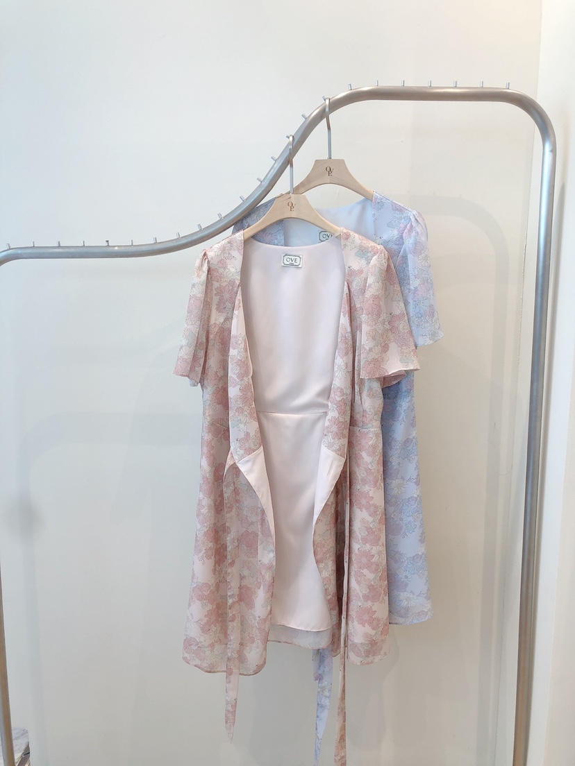 OVE韓國直郵㊣東大門實拍女裝新款休閑人氣熱賣時尚25春夏連衣裙OVE連衣裙