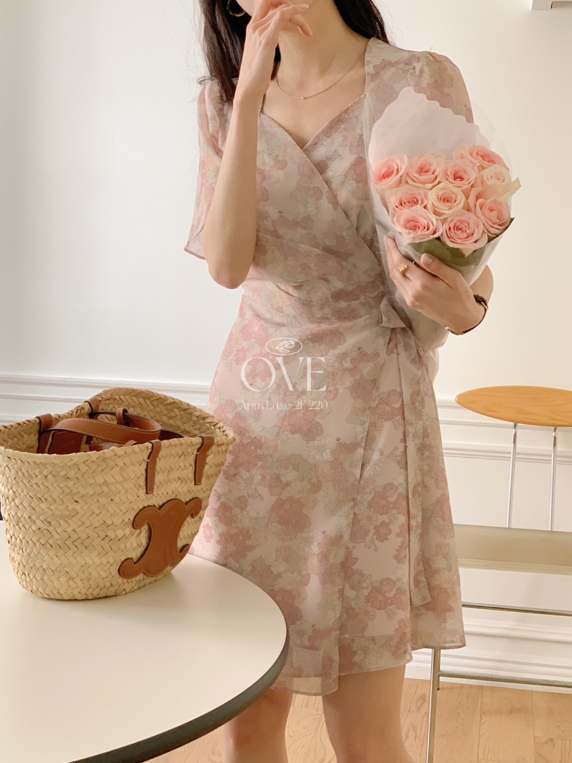 OVE韓國直郵㊣東大門實拍女裝新款休閑人氣熱賣時尚25春夏連衣裙OVE連衣裙