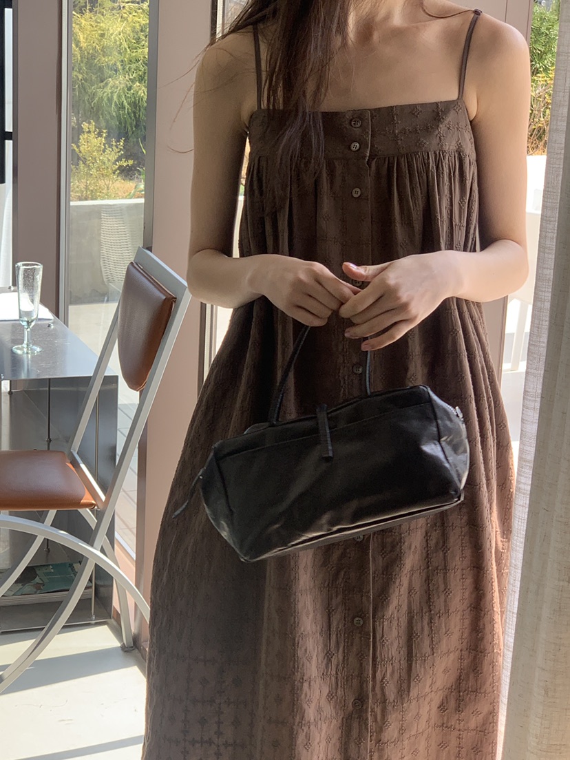 LOGARDEN韓國直郵㊣東大門實拍女裝新款推薦休閑25春夏連衣裙LO GARDEN連衣裙