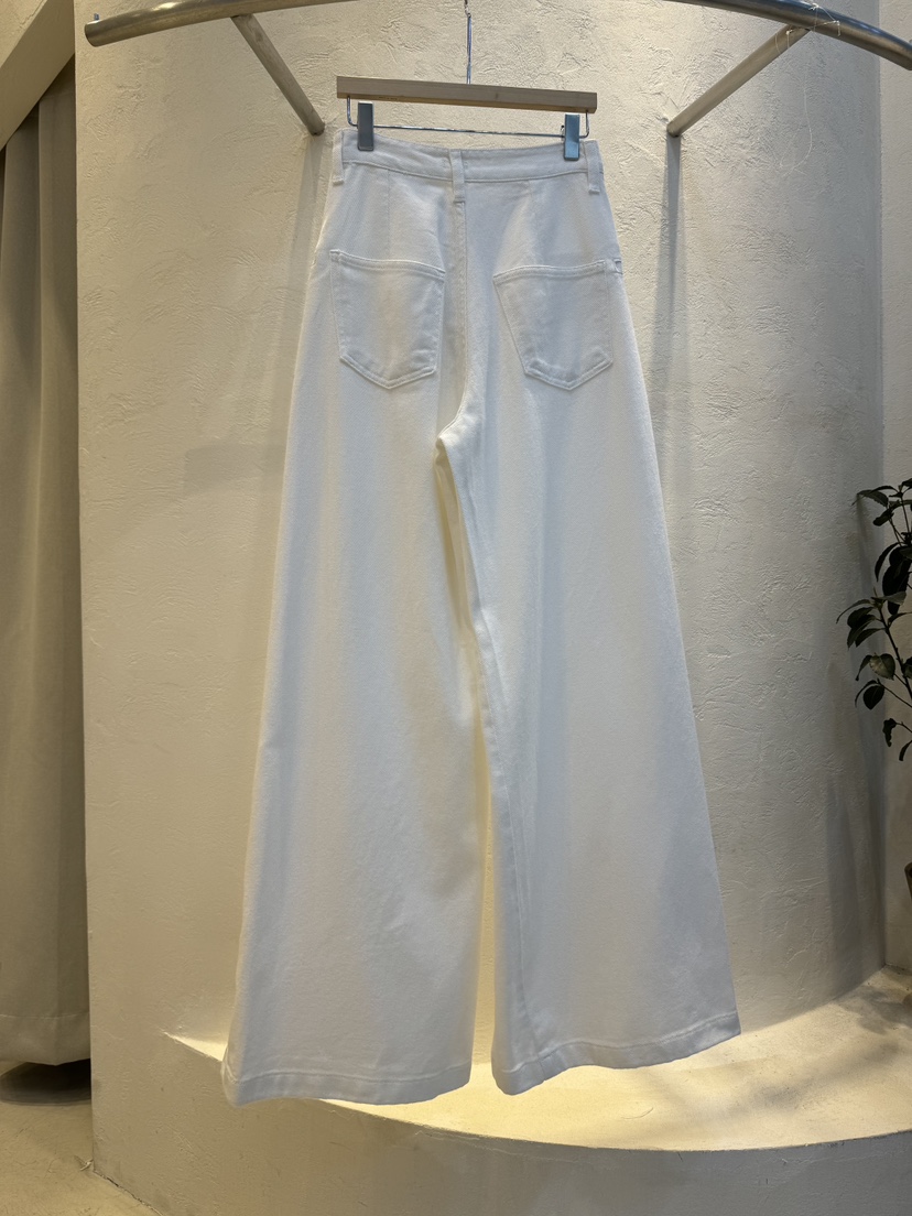 RIAH韓國㊣直郵東大門代購女裝新品人氣熱賣時尚推薦牛仔褲RIAH牛仔褲