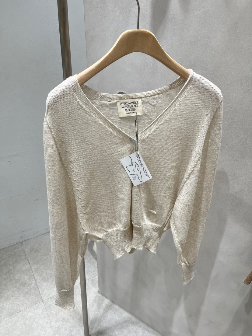 EVERCOMMERCE METICULOUSLY DESIGNED直郵韓國代購㊣女裝新品25春夏針織衫EVERCOMMERCE METICULOUSLY DESIGNED針織衫圖色1