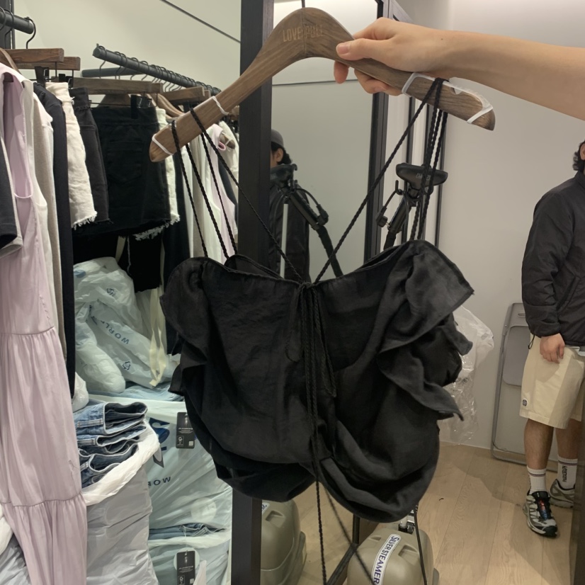 LOVE PULL韓國直郵㊣女裝新品推薦休閑時尚吊帶背心荷葉邊LOVE PULL吊帶/背心圖色2