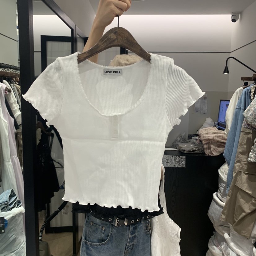LOVE PULL韓國直郵㊣東大門實拍女裝新品休閑時尚T恤蕾絲紐扣LOVE PULLT恤圖色4