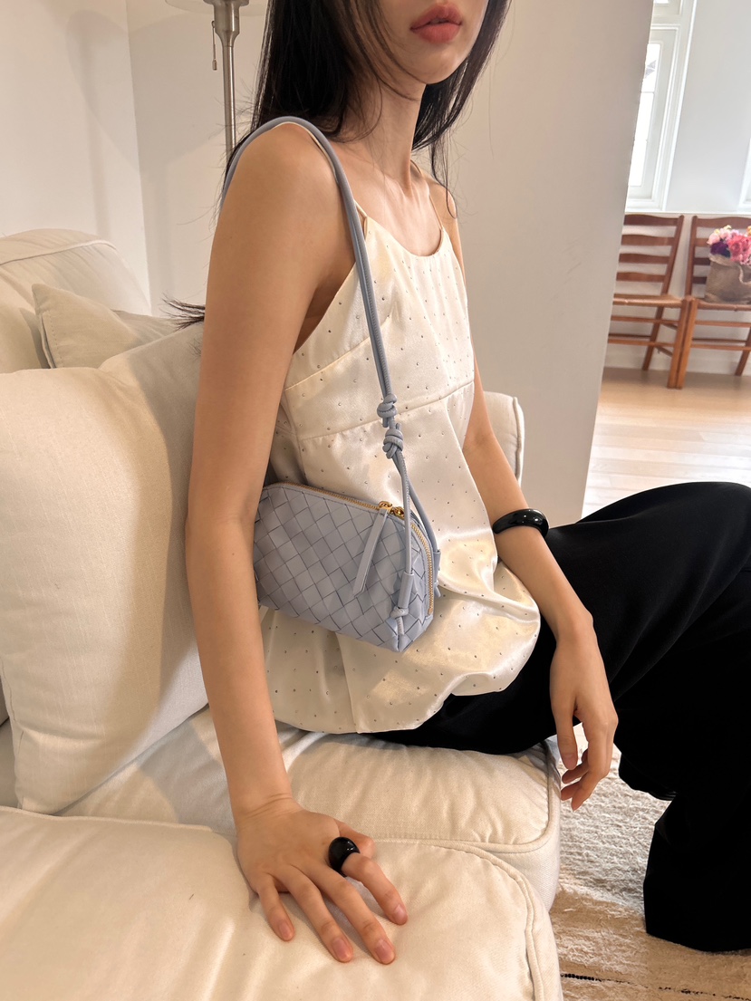 ME MO韓國直郵㊣東大門實拍女裝新品時尚熱賣吊帶背心緊身ME MO吊帶/背心