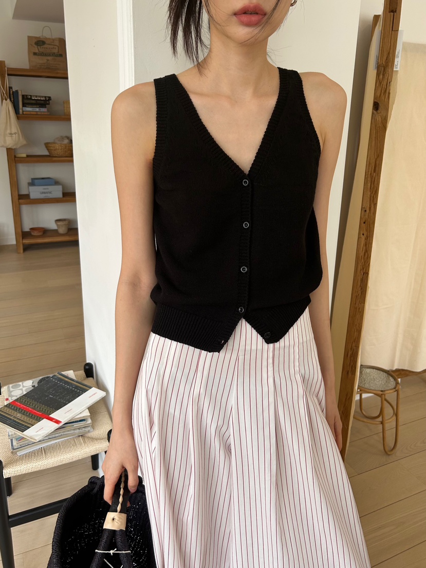 ME MO韓國直郵㊣東大門實拍女裝新款熱賣25春夏時尚人氣馬甲ME MO馬甲
