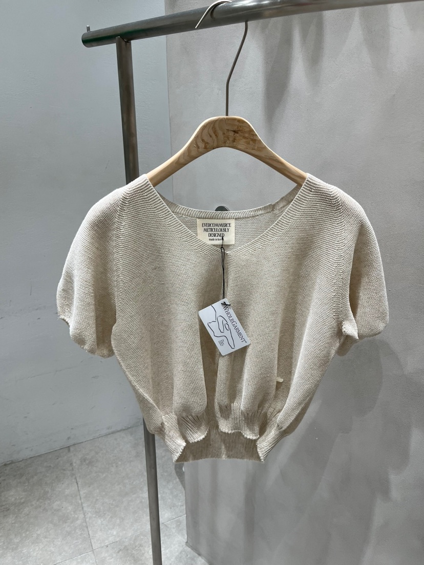 EVERCOMMERCE METICULOUSLY DESIGNED直郵韓國代購㊣女裝新品熱賣針織衫EVERCOMMERCE METICULOUSLY DESIGNED針織衫