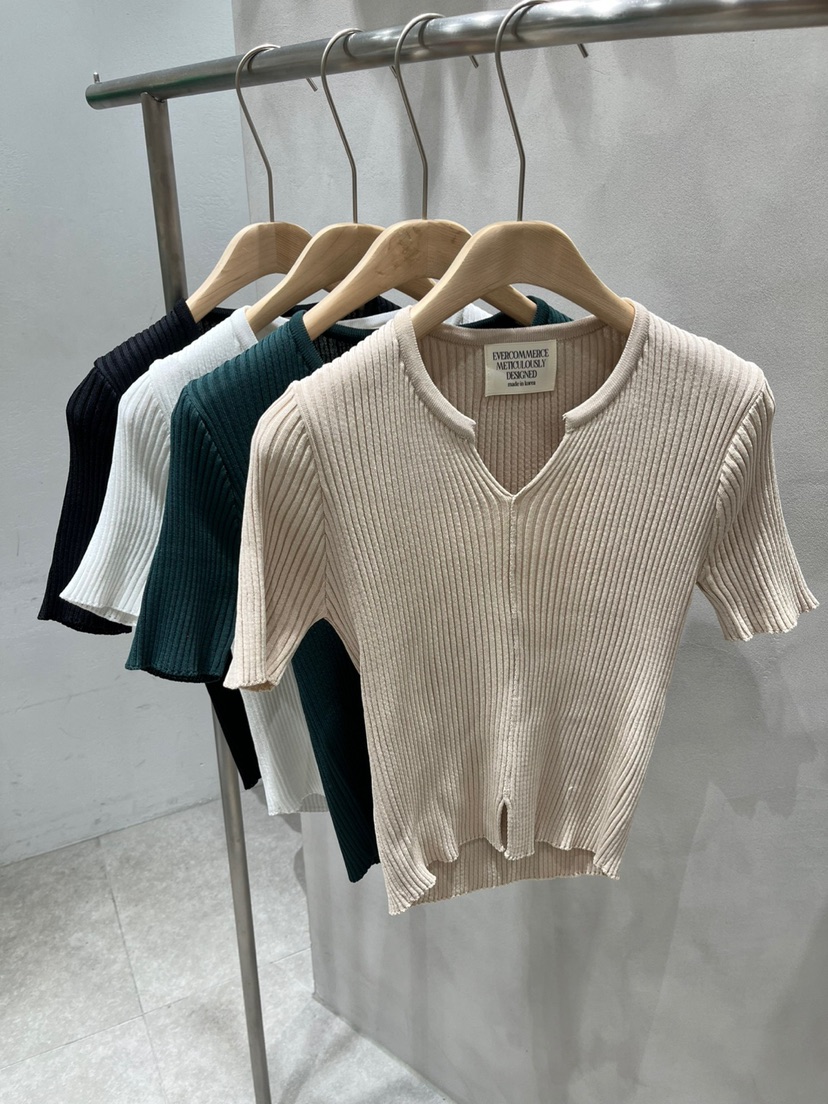 EVERCOMMERCE METICULOUSLY DESIGNED韓國㊣直郵東大門代購女裝新品25春夏針織衫EVERCOMMERCE METICULOUSLY DESIGNED針織衫