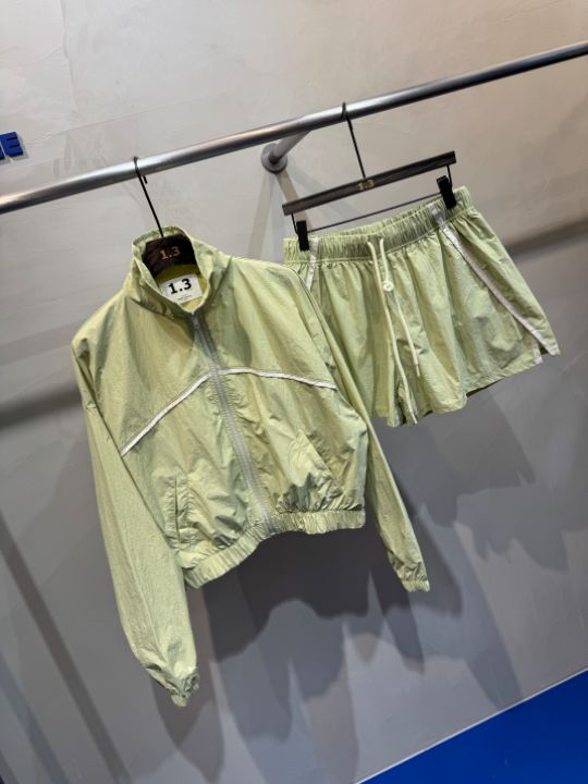 1.3韓國直郵㊣女裝新款熱賣時尚休閑推薦人氣25春夏套裝套裝1.3套裝