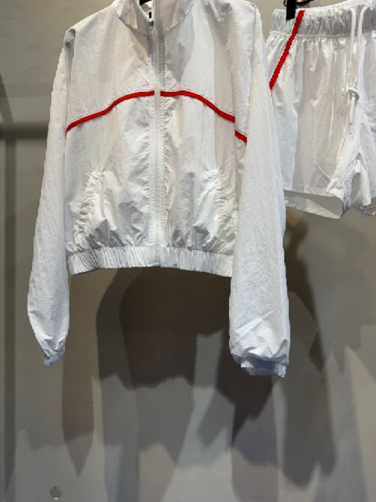 1.3韓國直郵㊣女裝新款熱賣時尚休閑推薦人氣25春夏套裝套裝1.3套裝