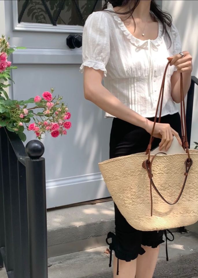 STAY HERE韓國直郵㊣東大門實拍女裝新品推薦時尚襯衫蕾絲衫STAY HERE襯衫/蕾絲衫
