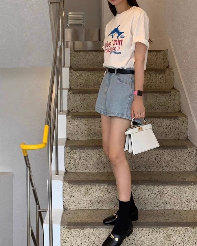 STAY HERE韓國直郵㊣東大門實拍女裝新款人氣休閑熱賣時尚T恤STAY HERET恤