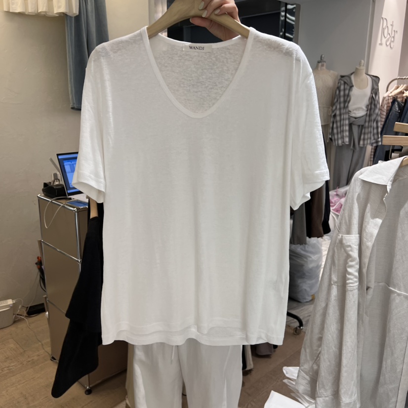 W AND J韓國直郵㊣東大門實拍女裝新品熱賣人氣推薦T恤V領W AND JT恤