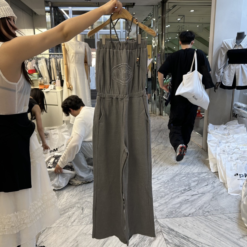 FOUNDATION韓國直郵㊣東大門實拍女裝新款時尚人氣25春夏連體褲FOUNDATION連體褲圖色2