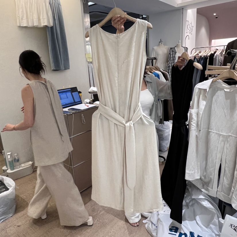 W AND J韓國直郵㊣東大門實拍女裝新款人氣時尚連衣裙含腰帶W AND J連衣裙
